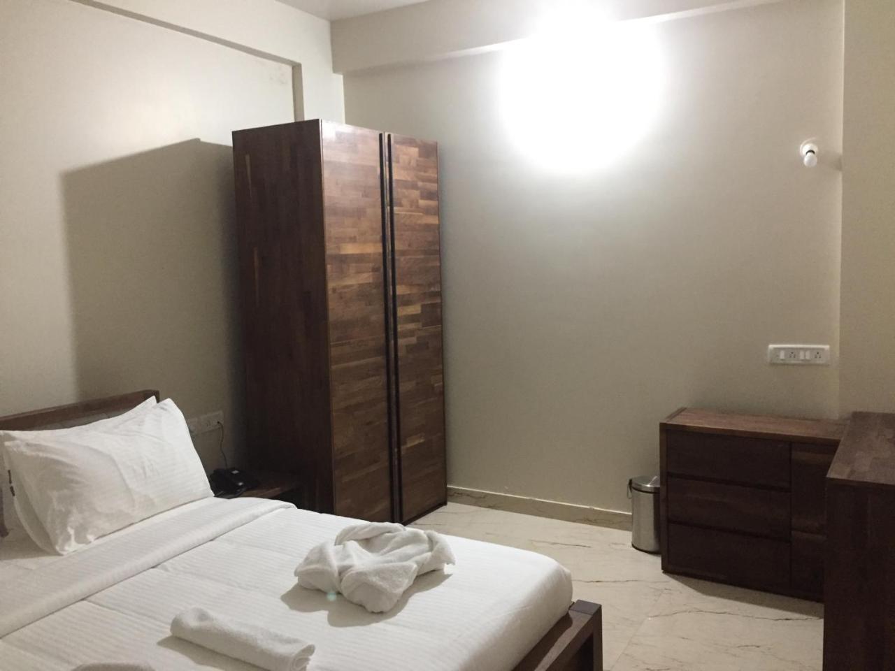 Lali Petals Apartment Madikeri Ngoại thất bức ảnh
